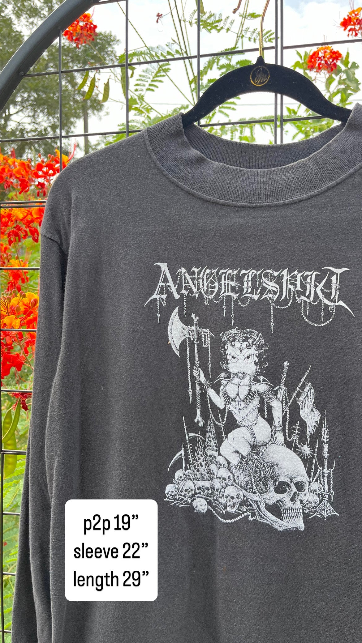 betty of arc 90s longsleeve for rose