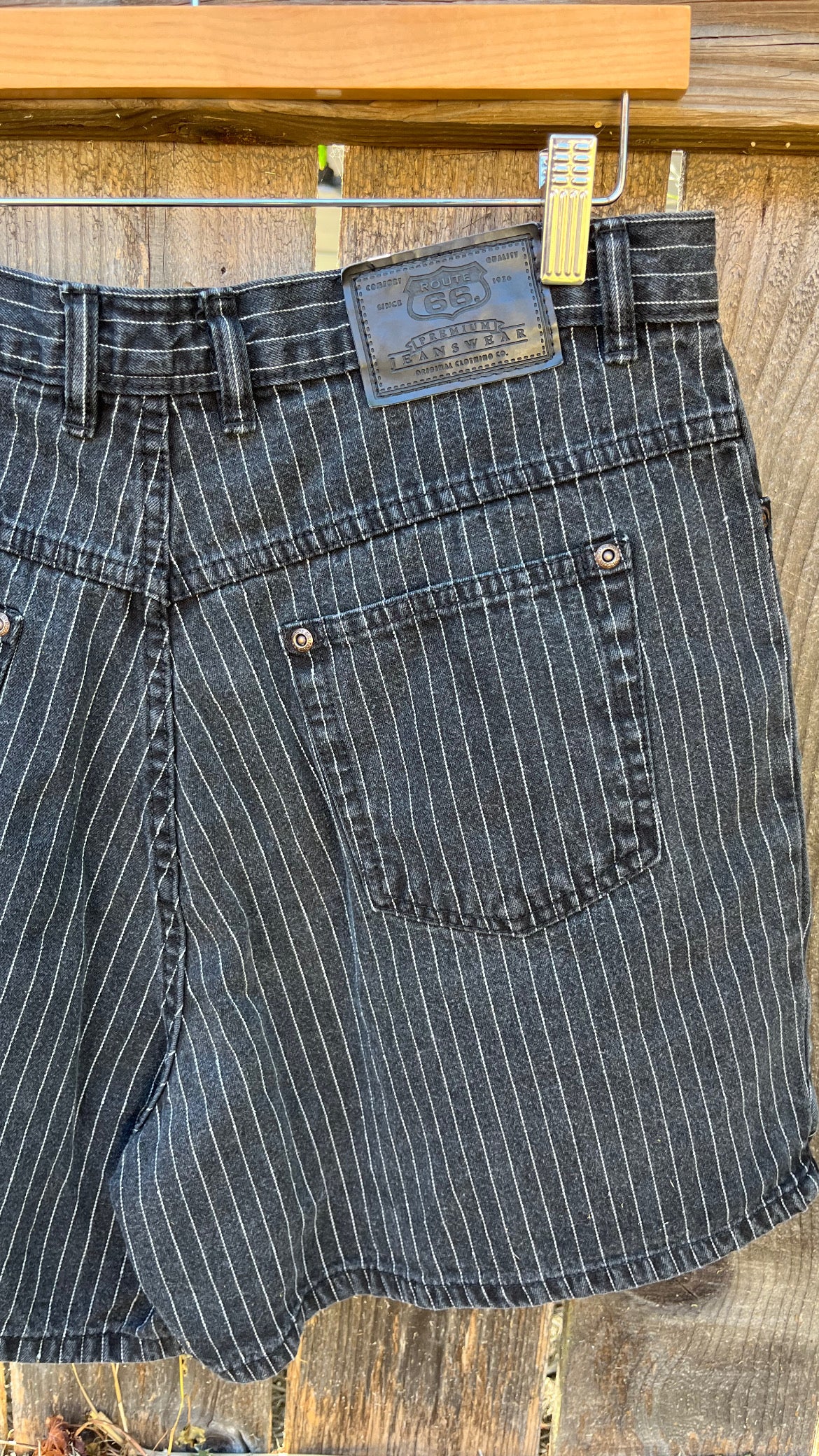 90s denim pinstripe shorts for shopprimaryvtg 🖤