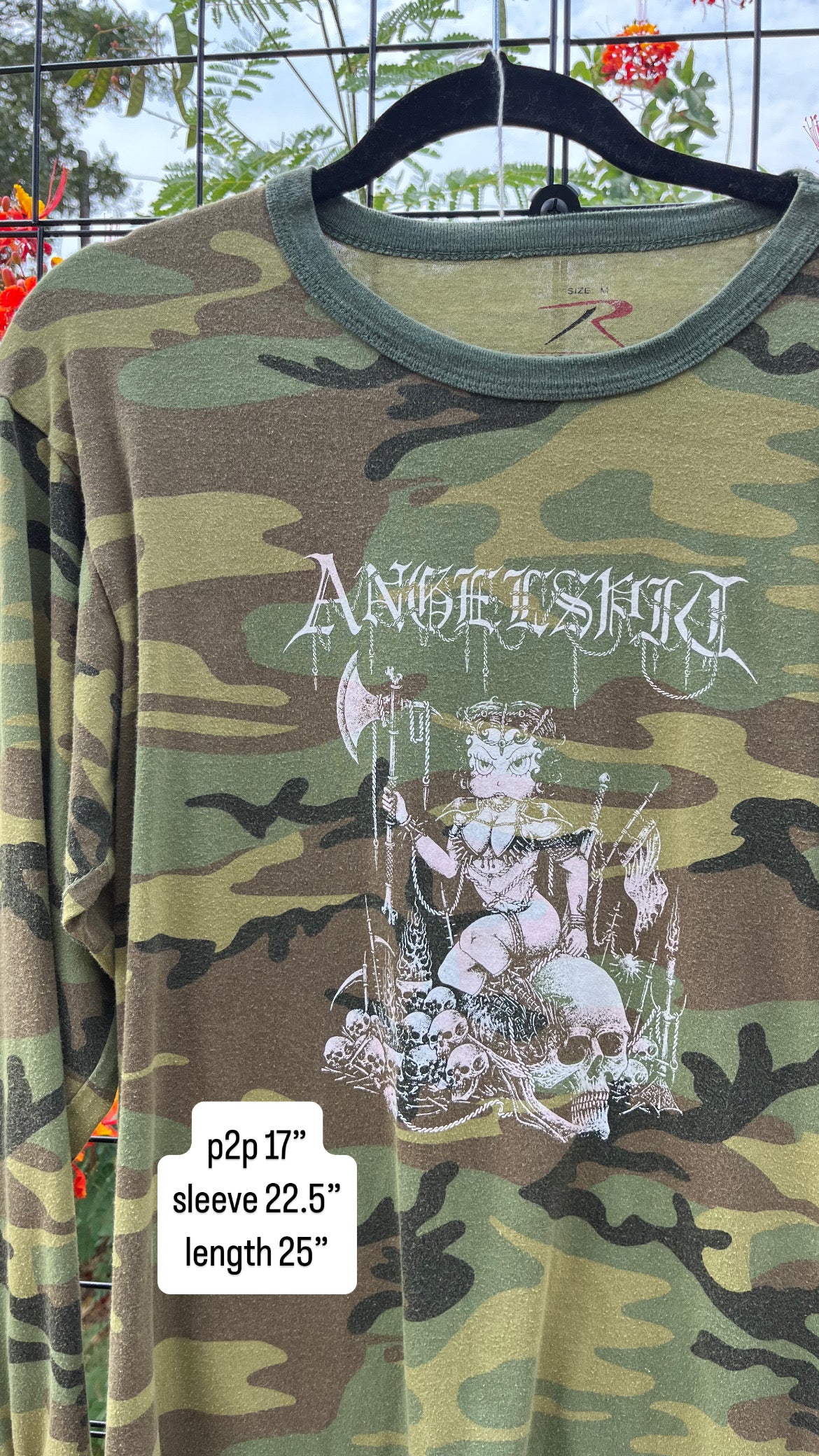 betty of arc camo longsleeve for sarah