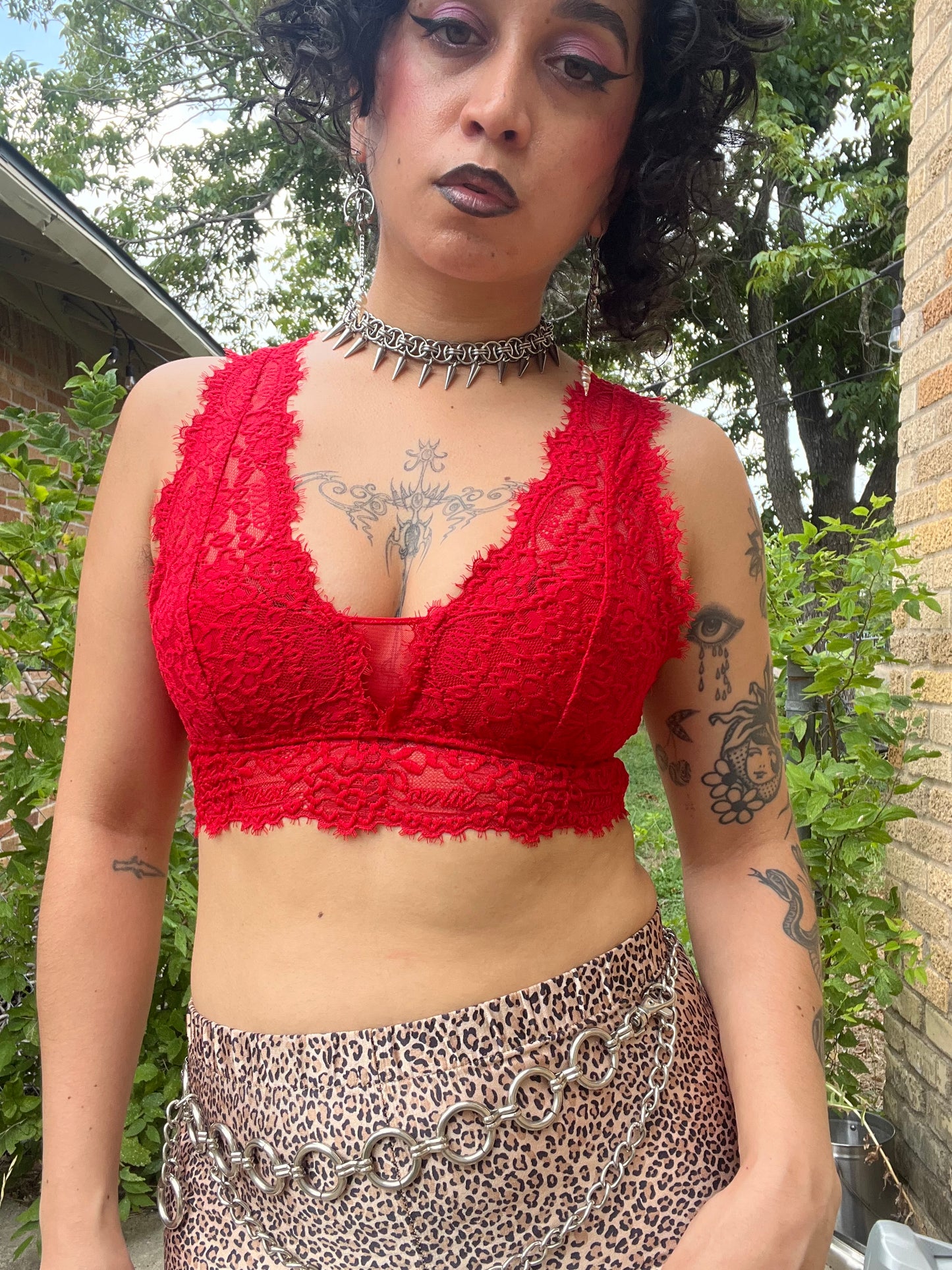 modern frederick’s black bra + aerie red lace bra for darrian