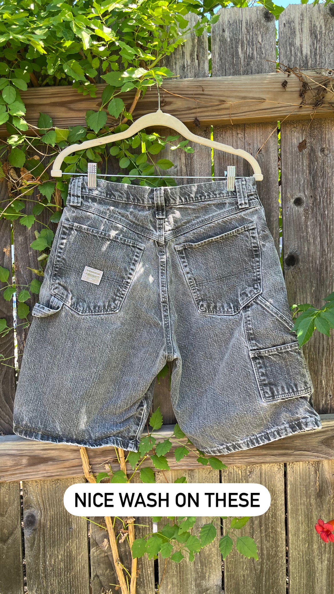 y2k black wrangler carpenter shorts for M.E.