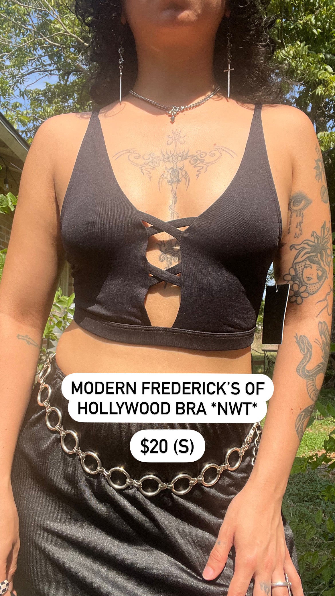 modern frederick’s black bra + aerie red lace bra for darrian