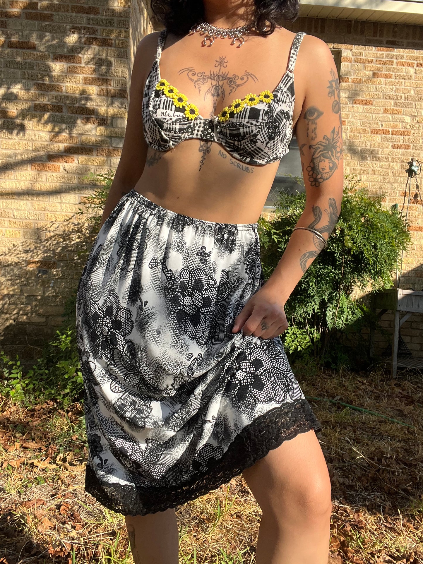 1990s B&W Floral Midi Skirt