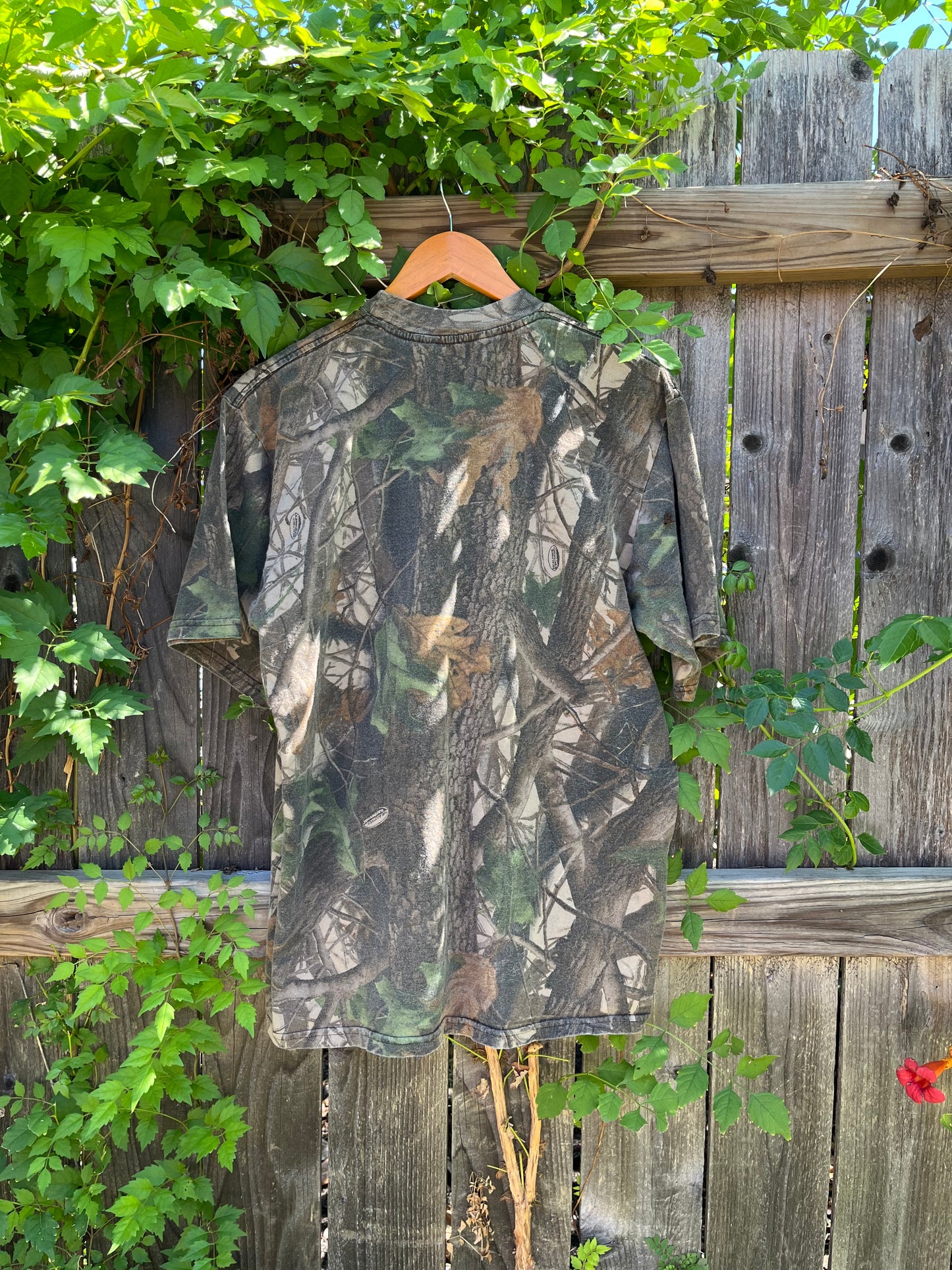80s/90s realtree camo pocket tee for hannah