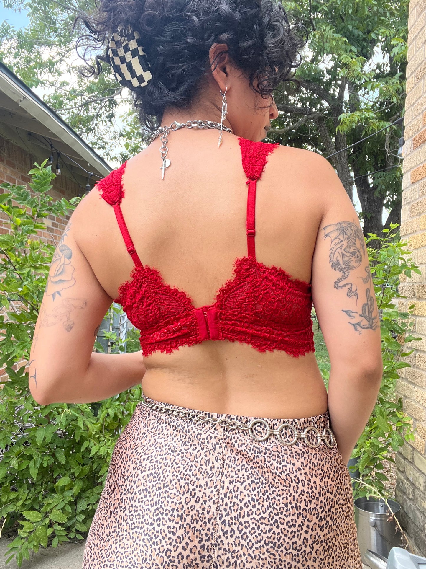 modern frederick’s black bra + aerie red lace bra for darrian