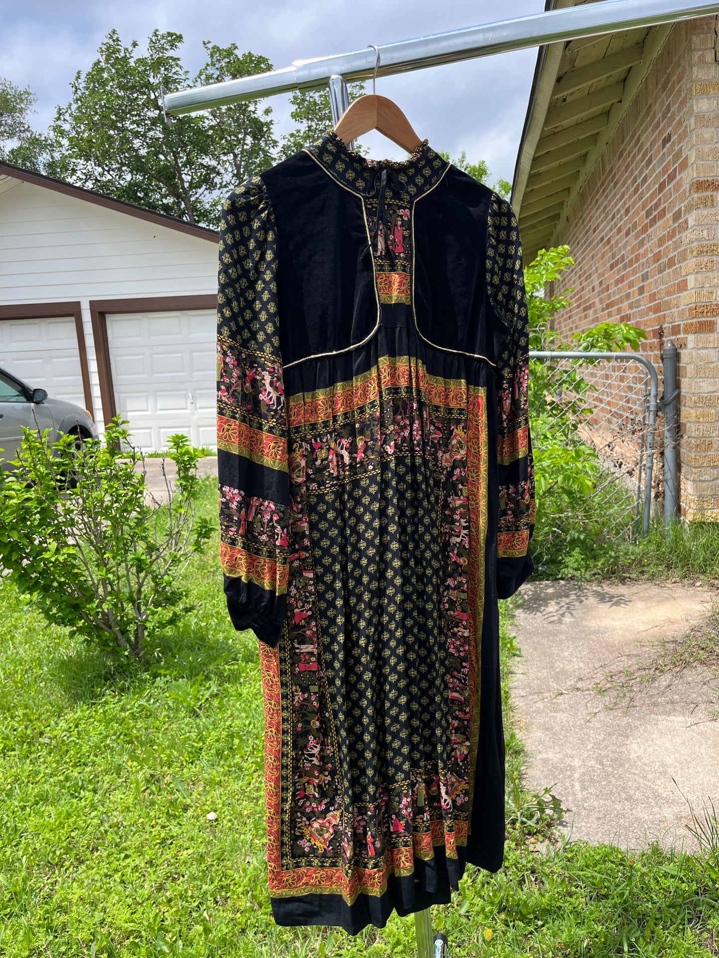 70s novelty print dress for esma