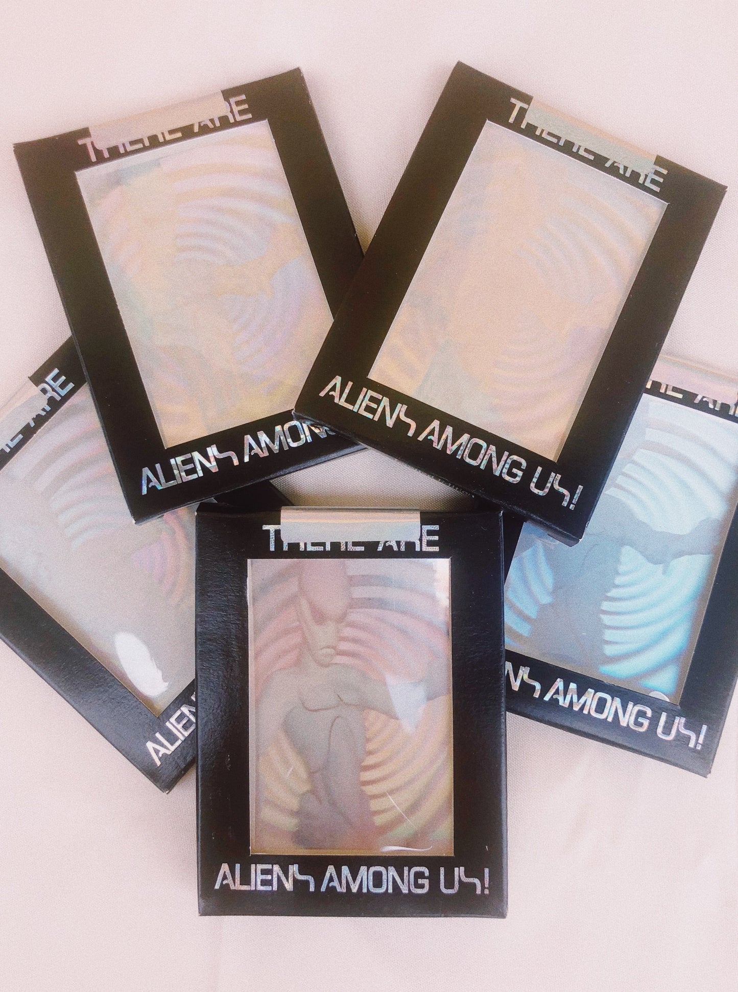 1990s Holographic Alien Cards