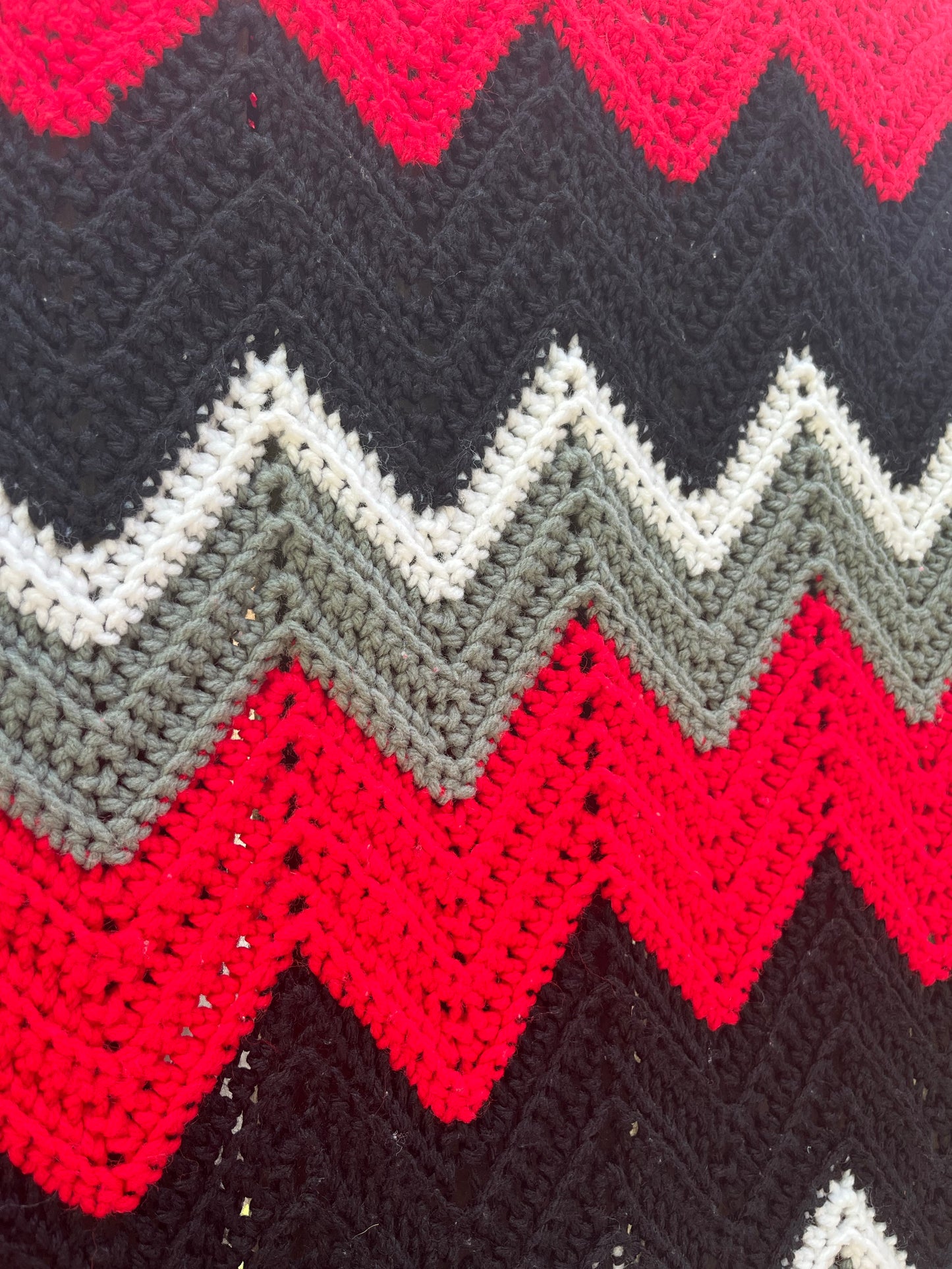 Moody Zig Zag Throw Blanket