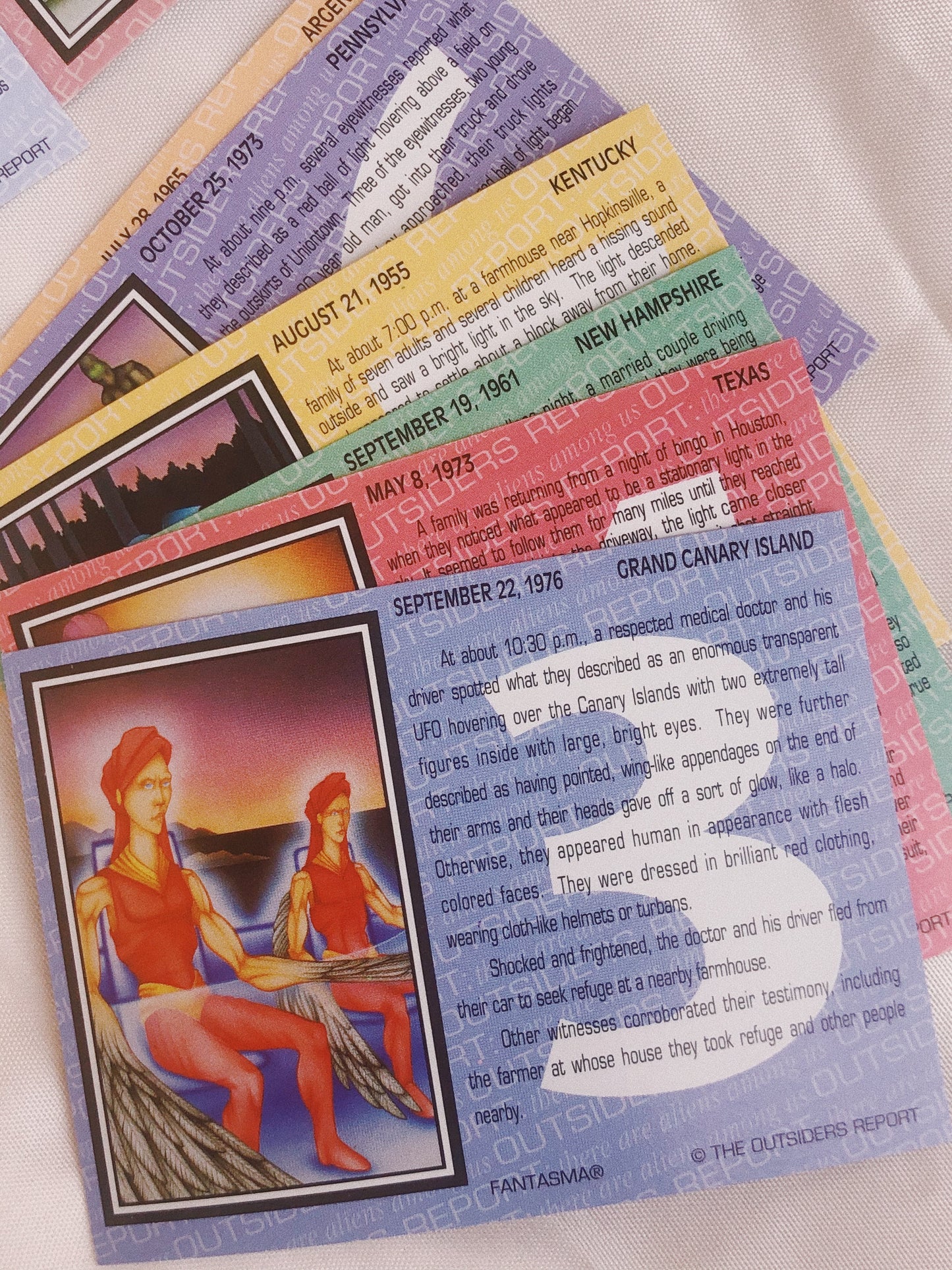 1990s Holographic Alien Cards