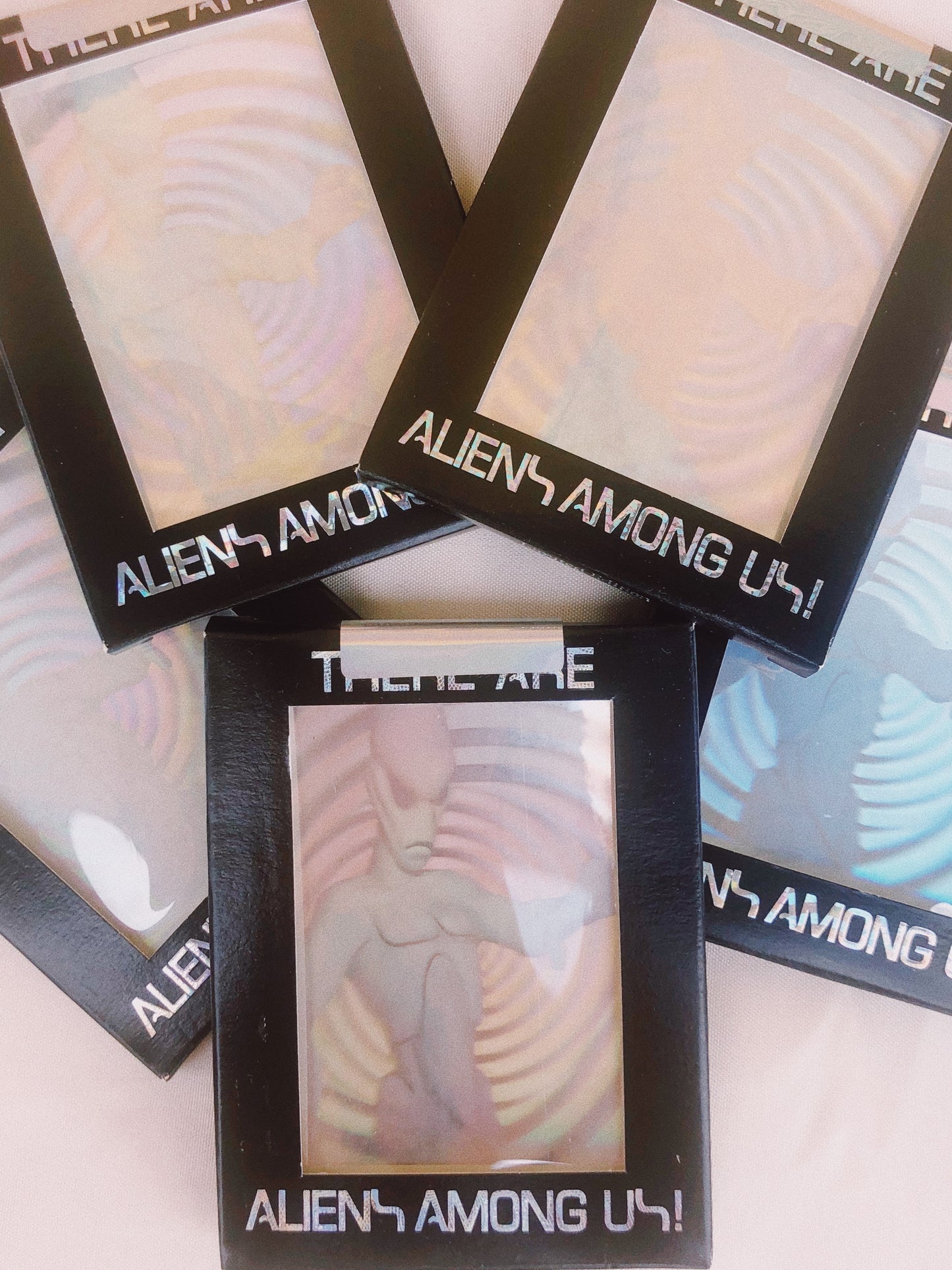1990s Holographic Alien Cards