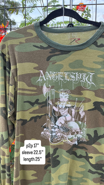 betty of arc camo longsleeve for sarah