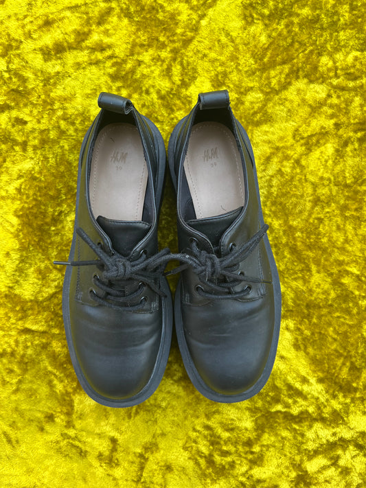modern h&m oxfords for yami
