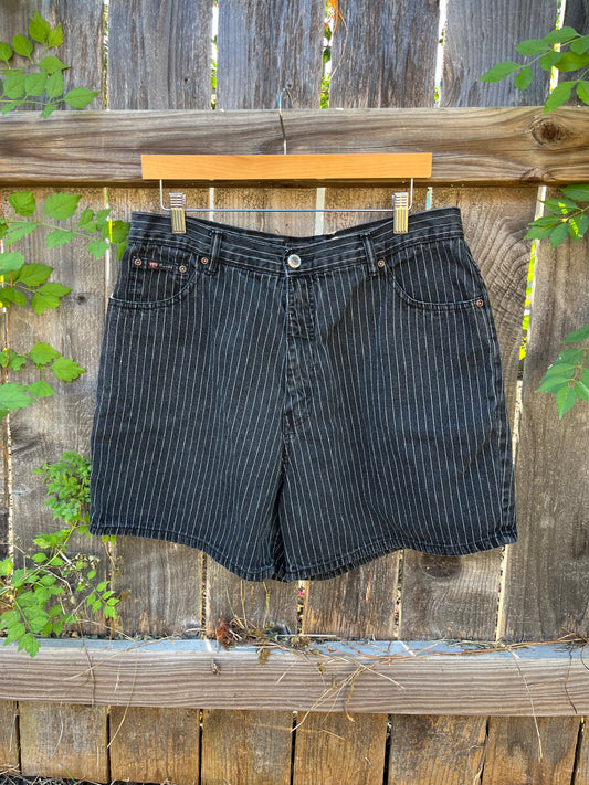 90s denim pinstripe shorts for shopprimaryvtg 🖤