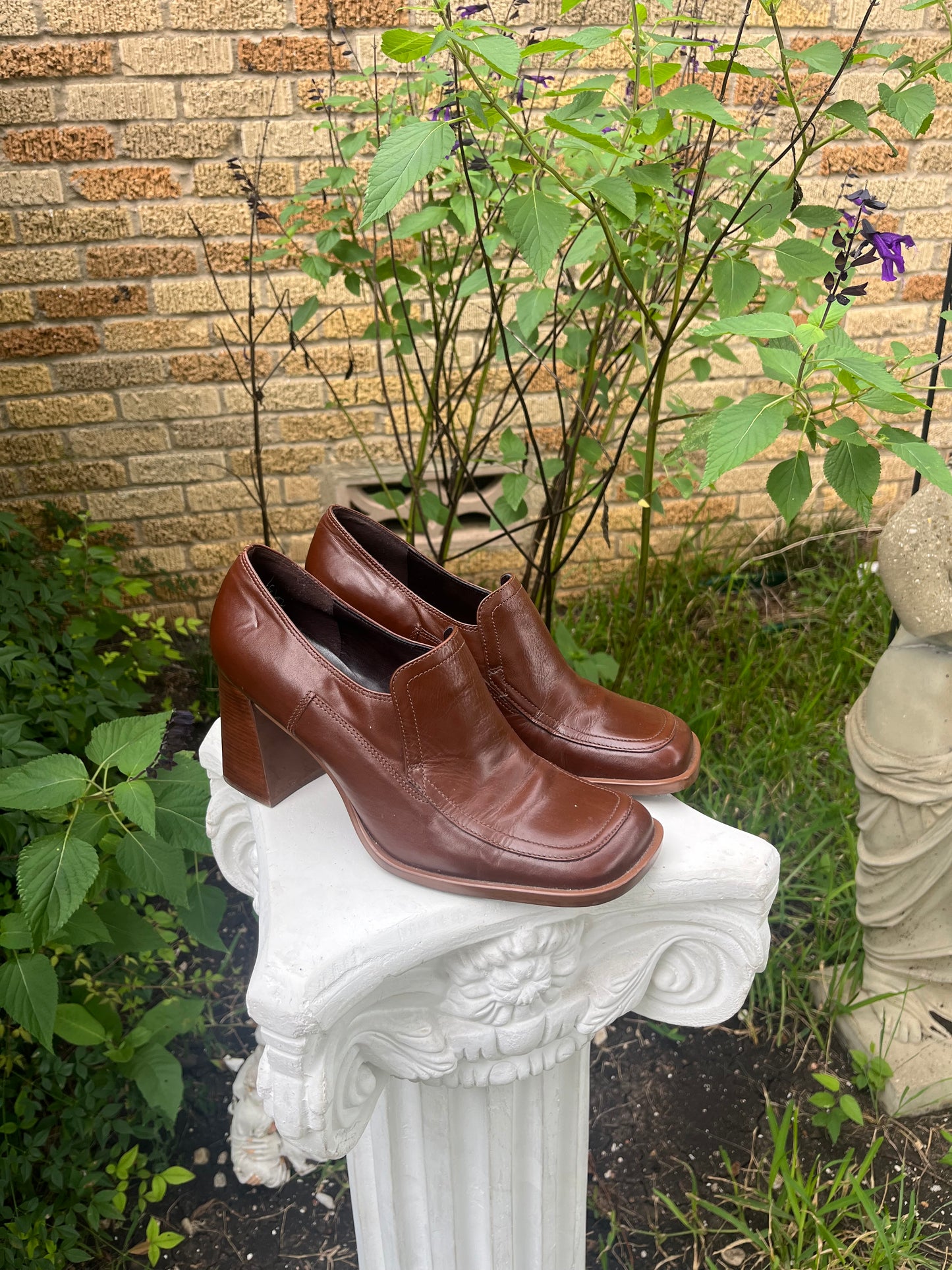 90s leather moto vest + platform loafers for candace