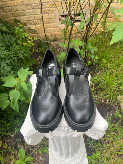 modern madden platform mary janes + 90s easyrider dyed longsleeve for maya