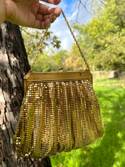 1940s Whiting & Davis Gold Mesh Purse