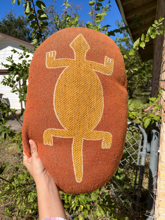 midcentury lizard pillow for mckenzie