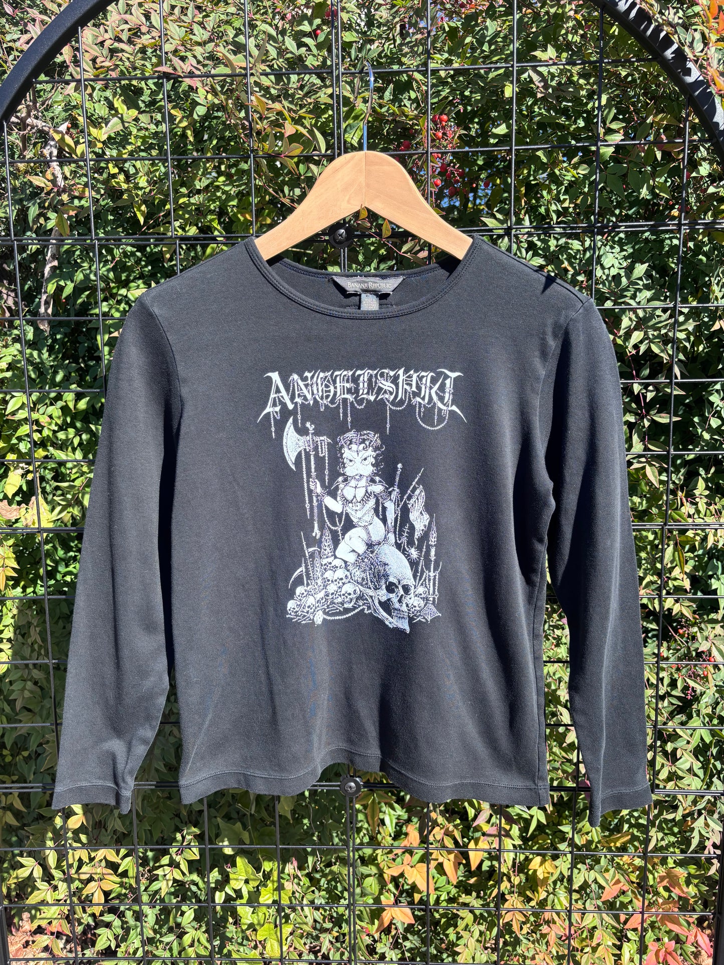 betty of arc banana republic longsleeve for shayenna