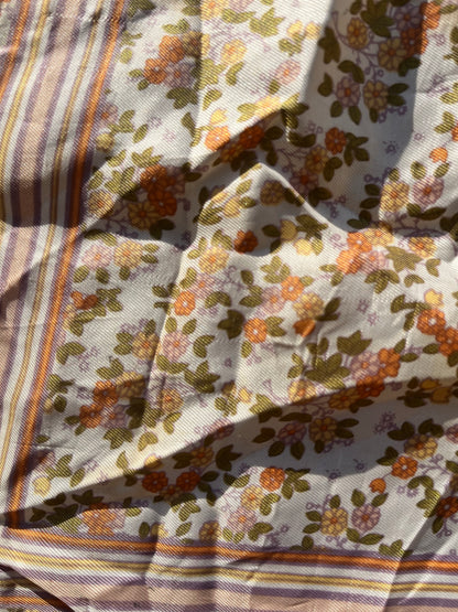 1970s Sweet Floral Scarf