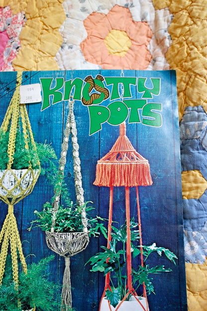 1970s Knotty Pots Macramé Patternbook